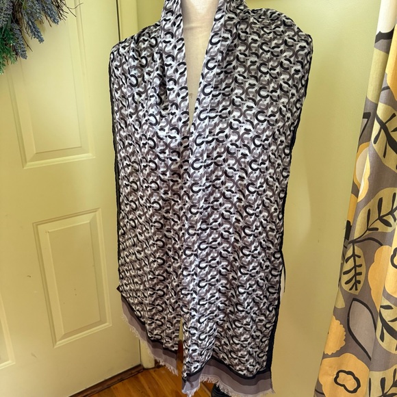NWT COACH Scarf - Picture 8 of 13